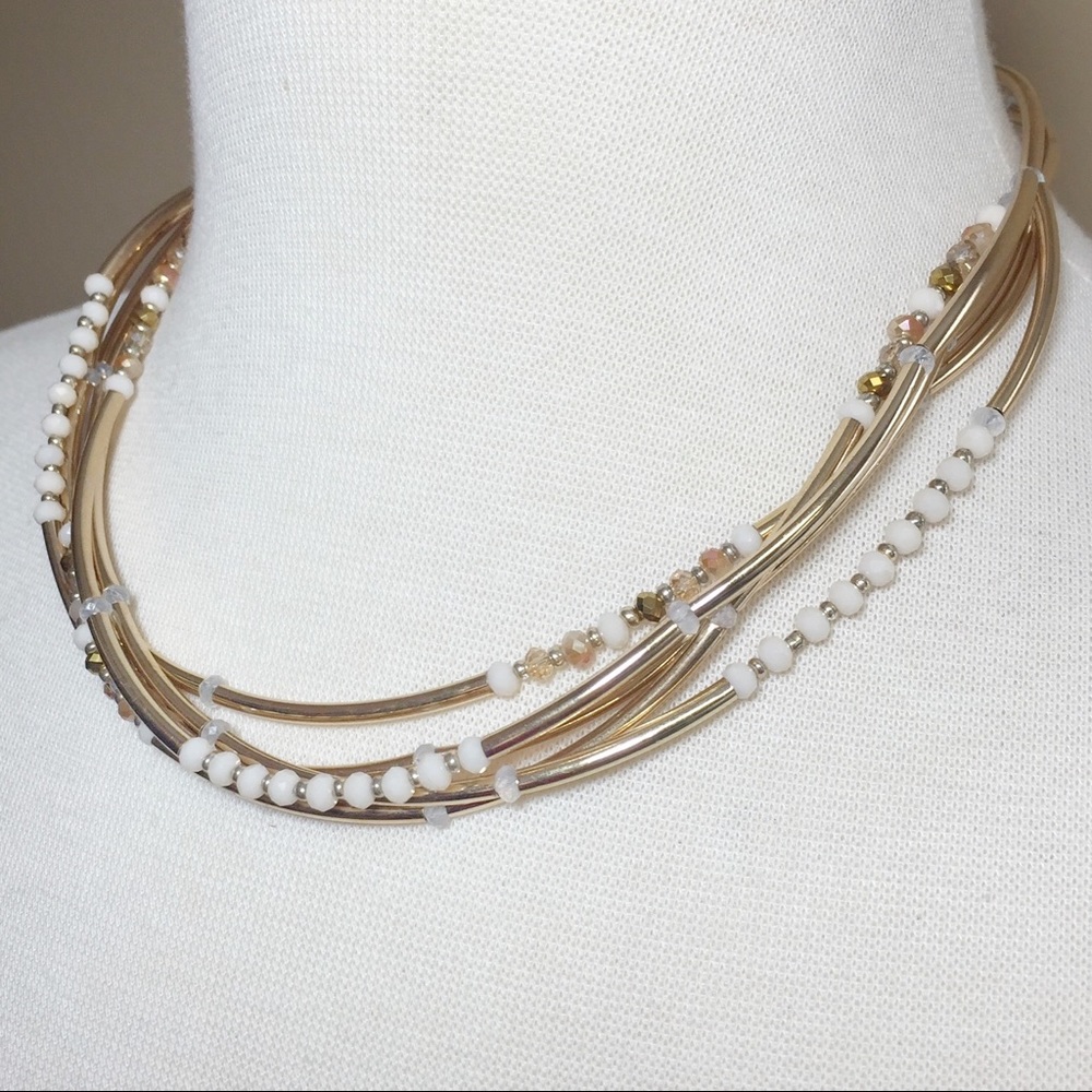 🔴 CLEARANCE White Glass Bead Tube Gold Necklace Earrings Set - Picture 2 of 4